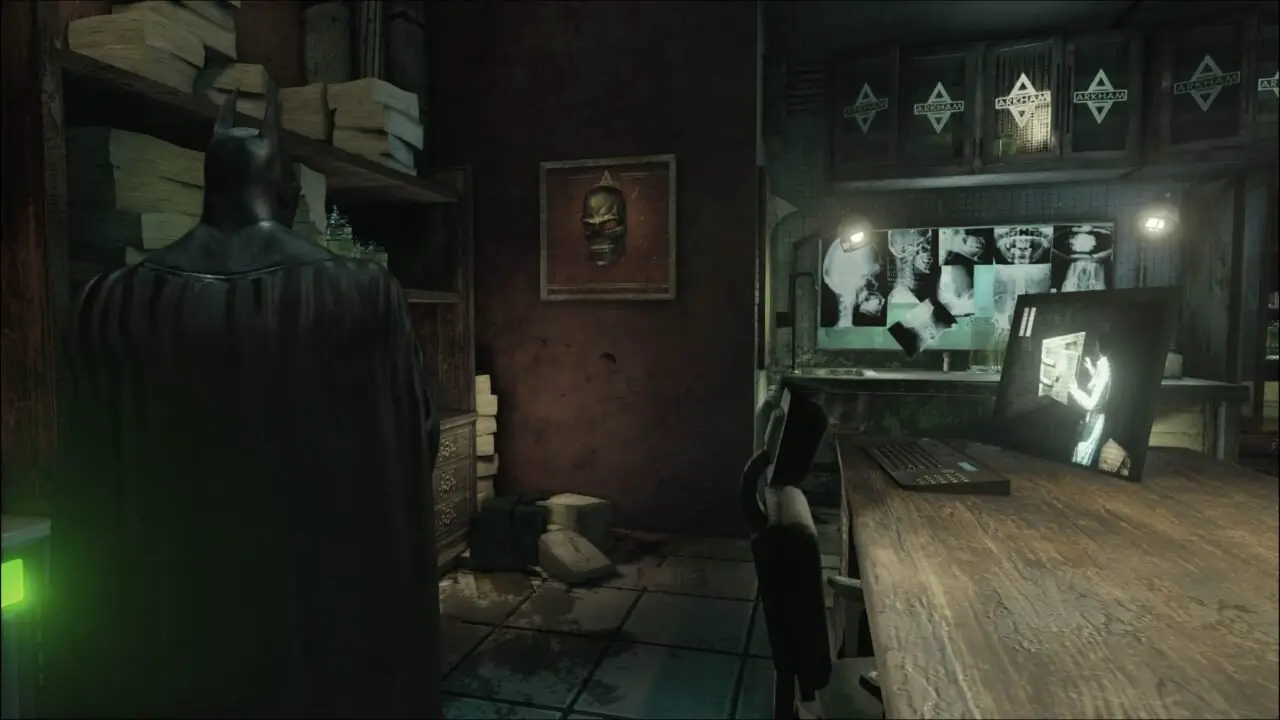 BATMAN ARKHAM ASYLUM - ENIGMA (MANSÃO ARKHAM) 4/9