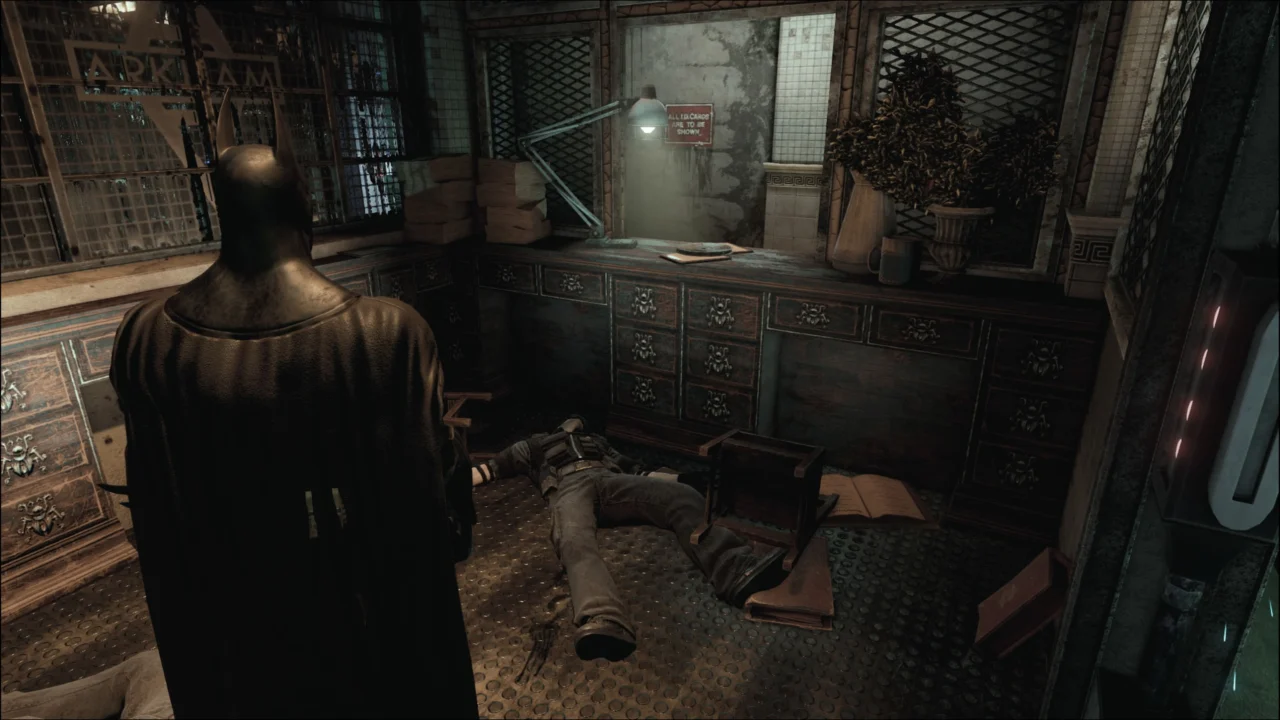 BATMAN ARKHAM ASYLUM - FITA DE ENTREVISTA (CENTRO MÉDICO) 4/5