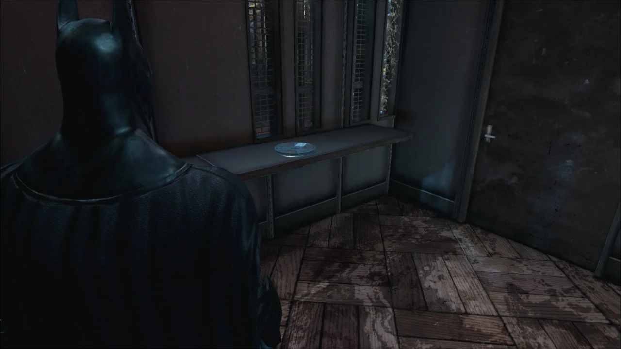 BATMAN ARKHAM ASYLUM - FITA DE ENTREVISTA (MANSÃO ARKHAM) 1/5