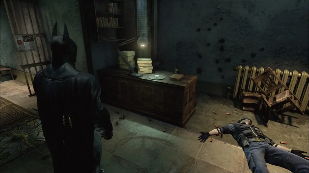 BATMAN ARKHAM ASYLUM - FITA DE ENTREVISTA (PENITENCIÁRIA) 1/5