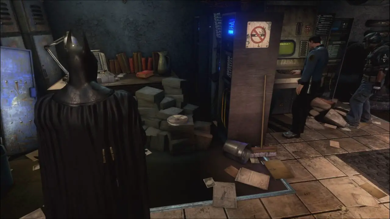 BATMAN ARKHAM ASYLUM - FITA DE ENTREVISTA (PENITENCIÁRIA) 3/5